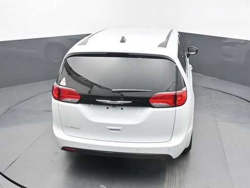 New 2025 Chrysler Voyager LX image 50