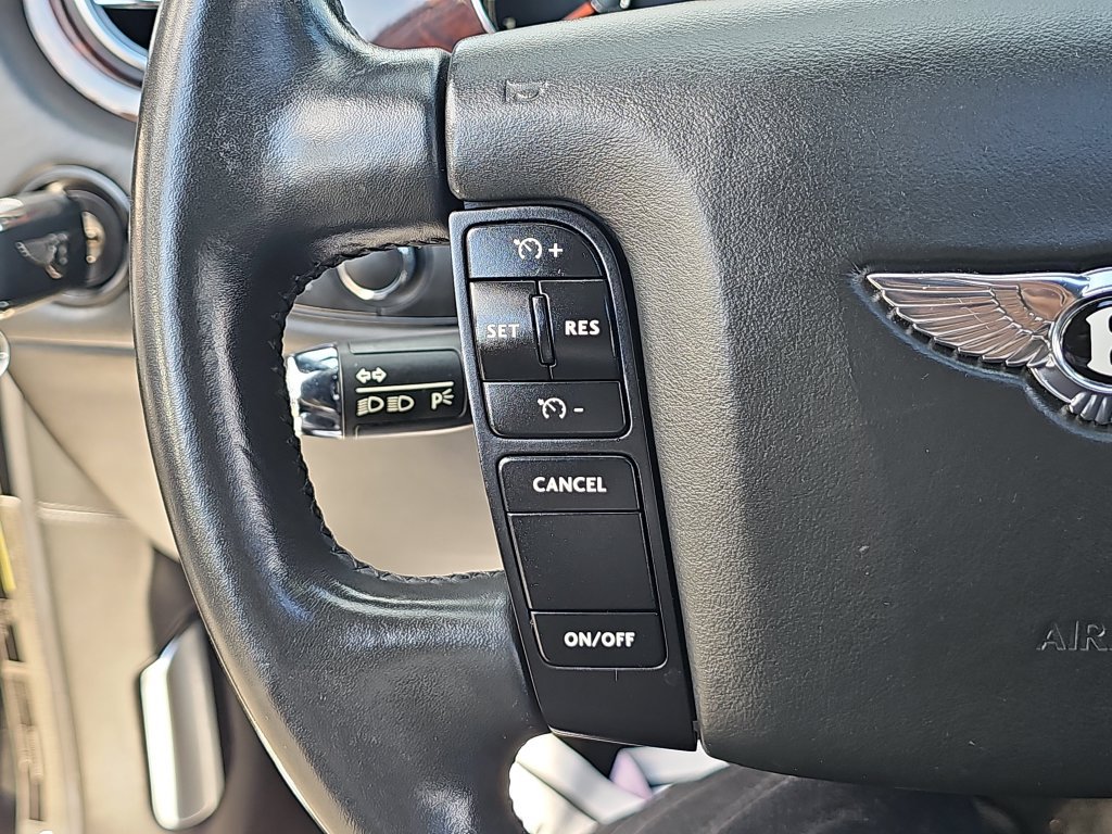 Used 2007 Bentley Flying Spur Flying Spur AWD/4WD image 25