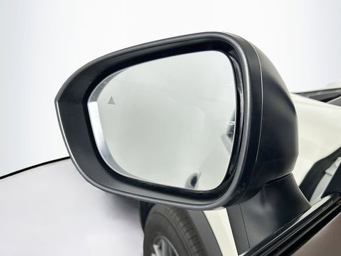 Used 2023 Nissan Rogue S AWD/4WD image 16