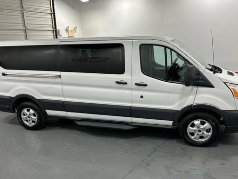 Used 2018 Ford Transit 350 XLT image 8