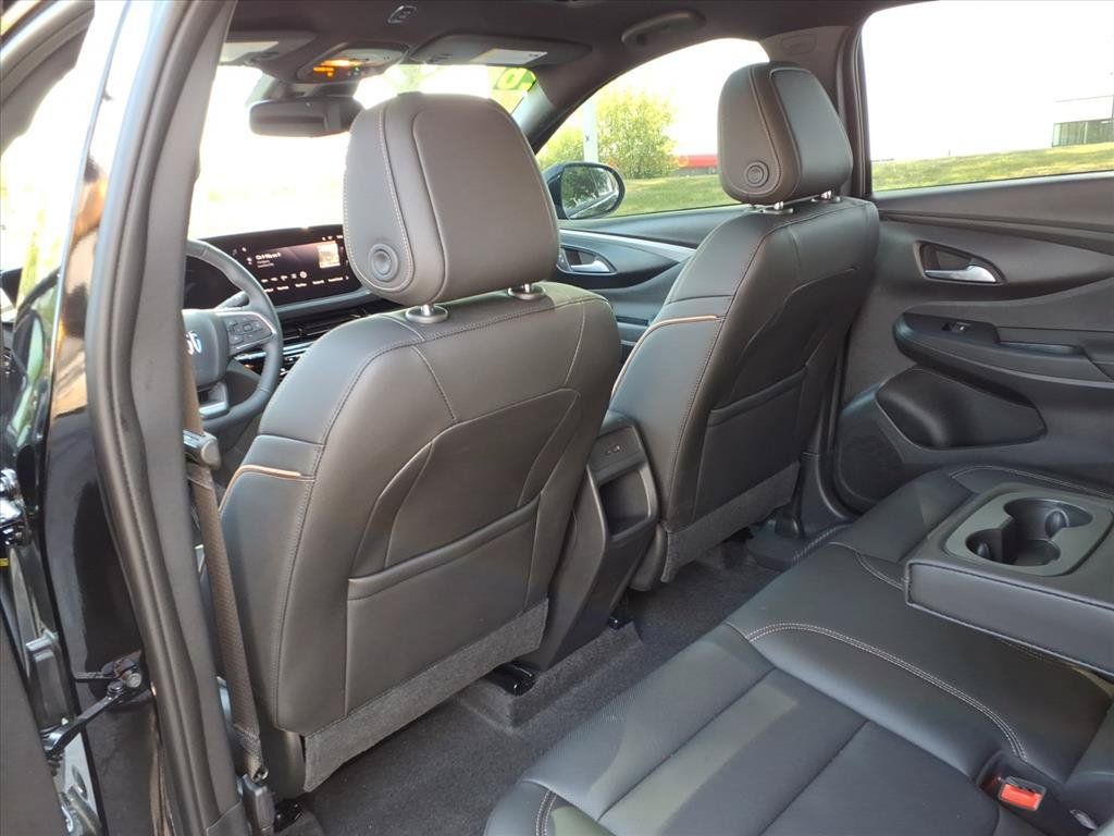 Used 2026 Buick Envista Preferred FWD image 26