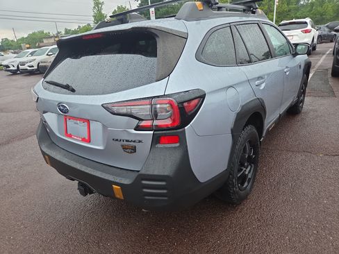 Used 2022 Subaru Outback Wilderness AWD/4WD image 3