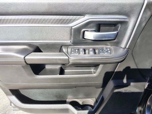 Certified 2025 RAM 2500 Big Horn AWD/4WD image 19