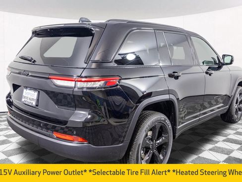 New 2025 Jeep Grand Cherokee Altitude image 11
