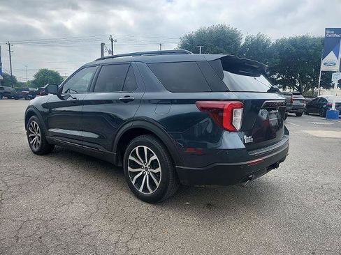 Certified 2023 Ford Explorer ST-Line w/ Class IV Trailer Tow Package image 5