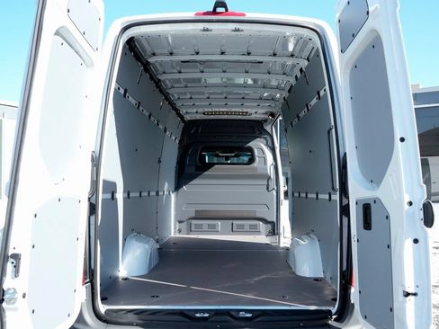 Used 2026 Mercedes-Benz Sprinter 2500 image 5