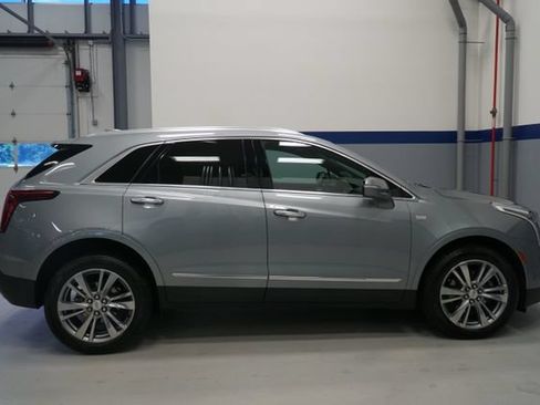 Certified 2024 Cadillac XT5 Premium Luxury w/ LPO, Floor Liner Package AWD/4WD image 8