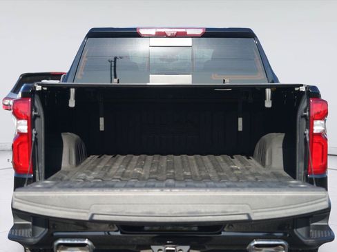 Used 2024 Chevrolet Silverado 1500 High Country w/ High Country Premium Package AWD/4WD image 33