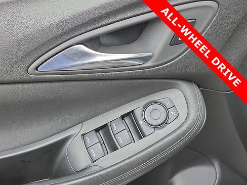 Used 2024 Buick Encore GX Sport Touring image 13