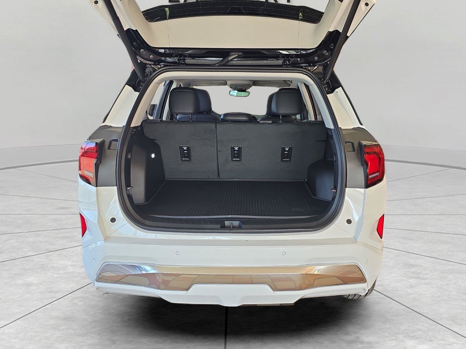 New 2027 GMC Terrain Denali w/ LPO, Floor Liner Package AWD/4WD image 13