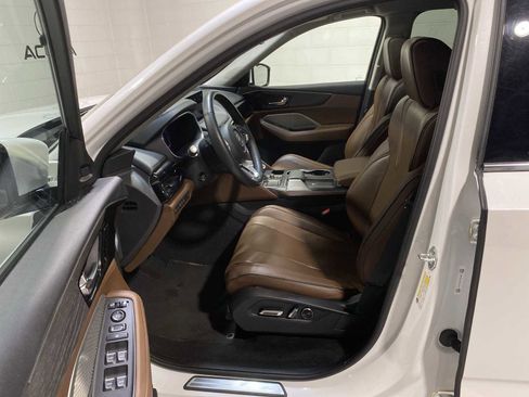 Used 2023 Acura MDX SH-AWD w/ Advance Package image 2