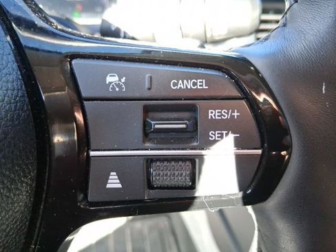 Used 2023 Honda Pilot Elite image 18