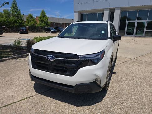 Used 2026 Subaru Forester Touring AWD/4WD image 14
