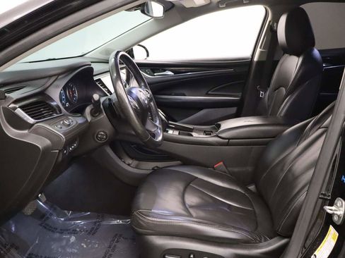 Used 2017 Buick LaCrosse Premium image 16