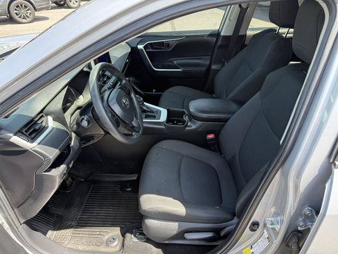 Used 2024 Toyota RAV4 LE FWD image 11