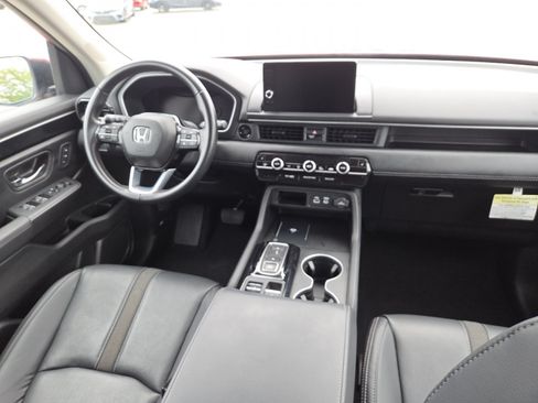 Used 2025 Honda Pilot EX-L image 25