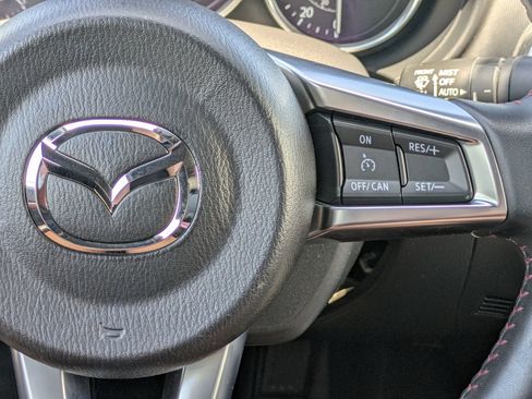Used 2017 MAZDA MX-5 Miata Grand Touring RWD image 13