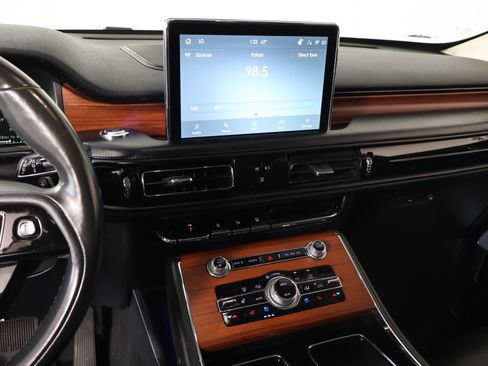 Used 2021 Lincoln Aviator Reserve w/ Equipment Group 202A AWD/4WD image 5