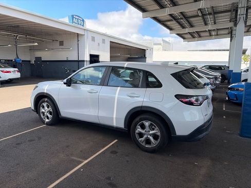 Used 2024 Honda HR-V LX image 9