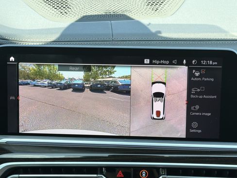 Used 2021 BMW X7 xDrive40i w/ Luxury Seating Package AWD/4WD image 4