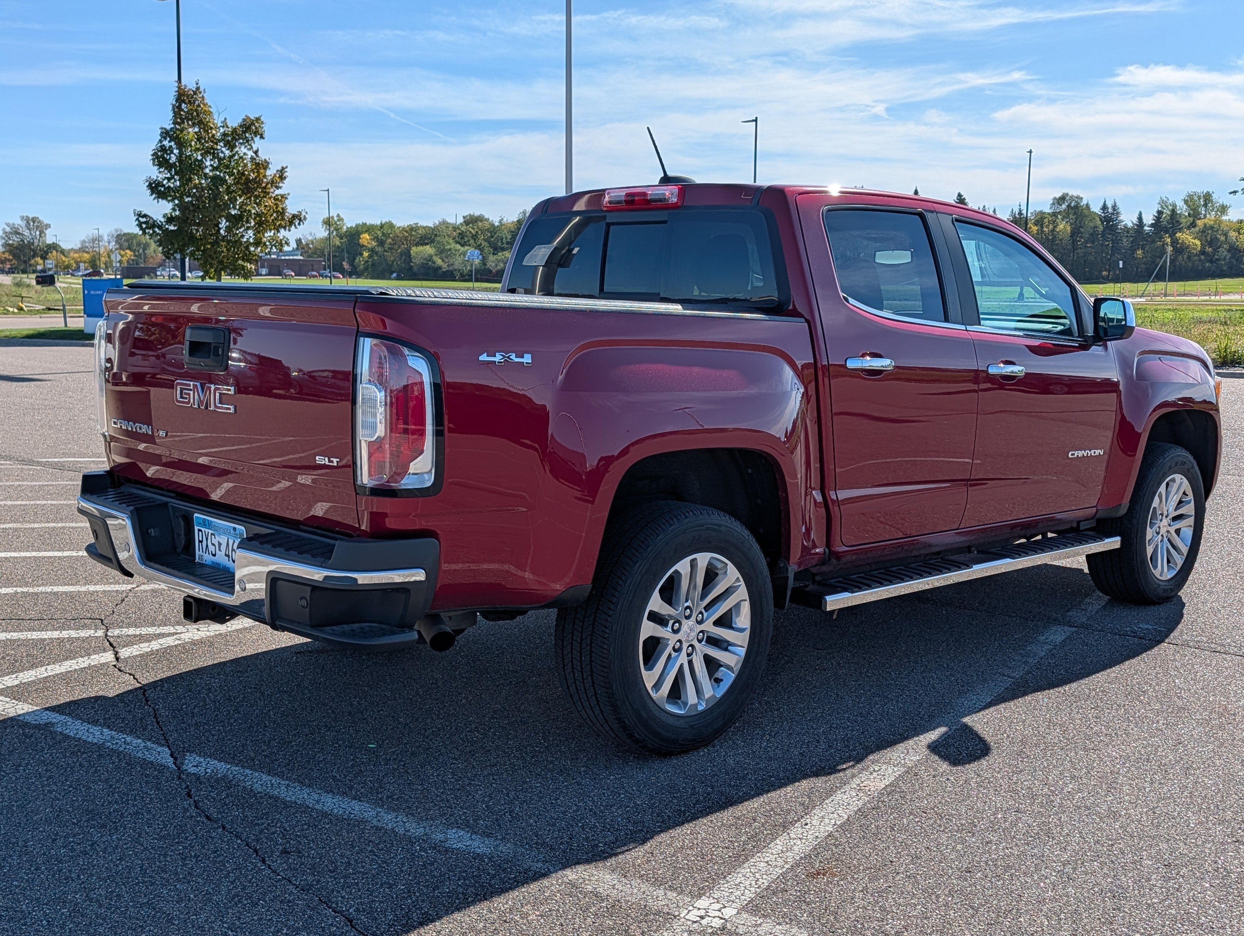 Used 2019 GMC Canyon SLT w/ Trailering Package AWD/4WD image 4