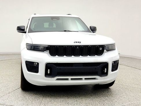 Used 2021 Jeep Grand Cherokee L Overland w/ Advanced Protech Group III image 2