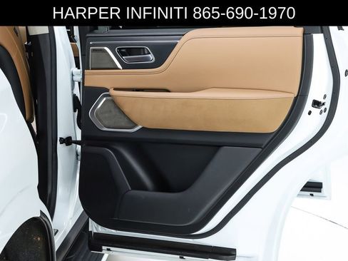 Used 2025 INFINITI QX80 Sensory AWD/4WD image 32