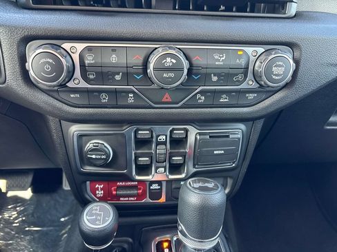 New 2026 Jeep Wrangler Unlimited Sport AWD/4WD image 9