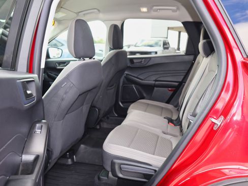 Used 2022 Ford Escape SE w/ Cold Weather Package image 13