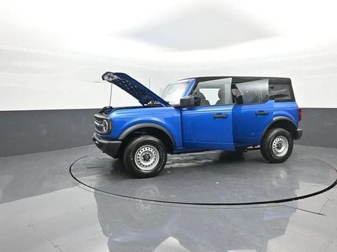 New 2026 Ford Bronco 4-Door AWD/4WD image 36