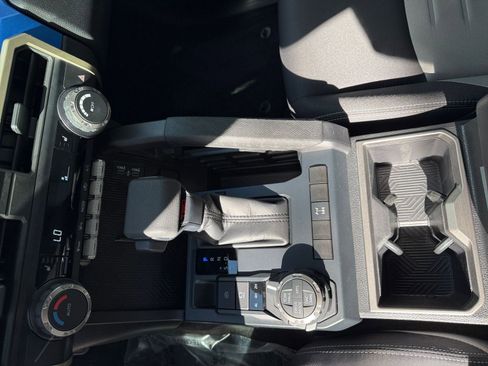 Used 2025 Toyota Tacoma TRD Off-Road image 35