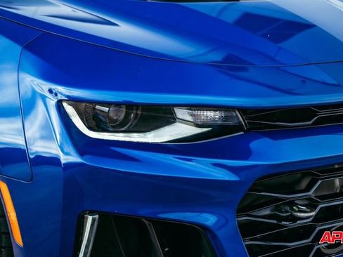 Used 2020 Chevrolet Camaro ZL1 image 56