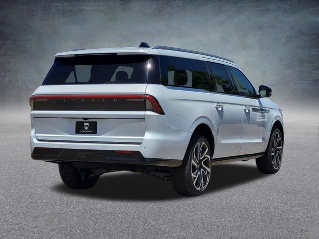 New 2026 Lincoln Navigator L Reserve AWD/4WD image 7