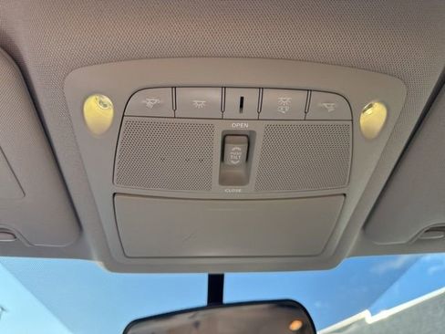 Used 2015 Nissan Rogue SL w/ SL Premium Package image 21