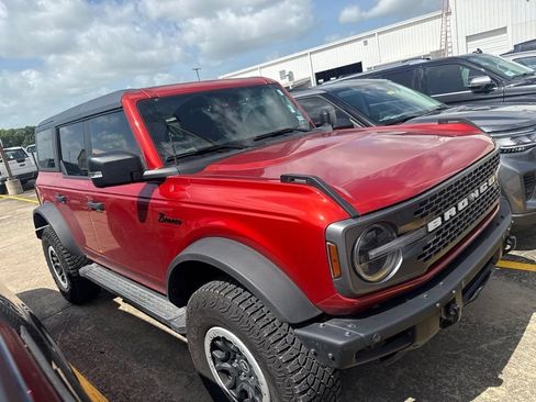 Used 2024 Ford Bronco Badlands AWD/4WD image 3