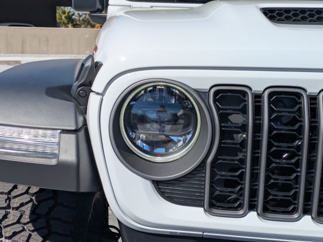 New 2026 Jeep Gladiator Mojave AWD/4WD image 10