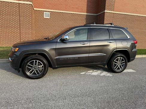 Used 2021 Jeep Grand Cherokee Limited AWD/4WD image 6