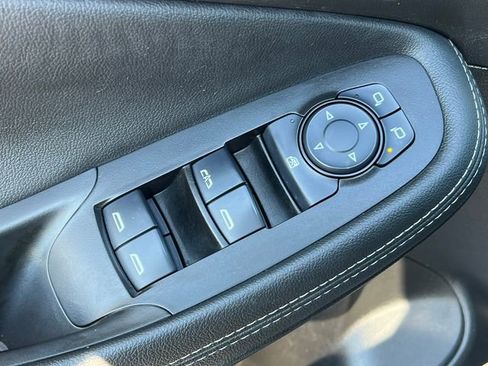 Used 2022 Buick Encore GX Preferred w/ Cold Weather Comfort Package image 17