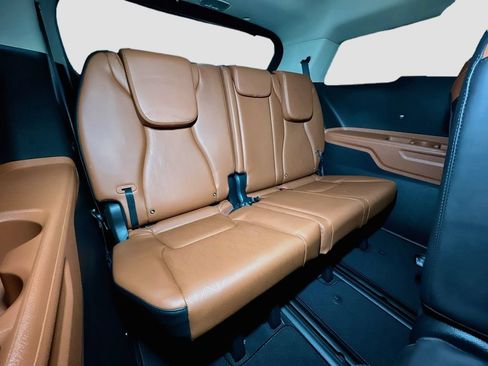 Used 2024 Kia Carnival SX FWD image 37