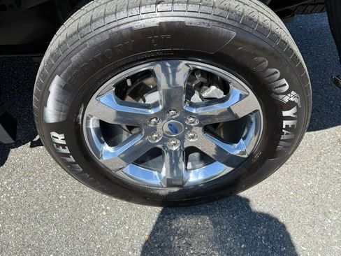 Used 2021 Ford F150 Lariat w/ Equipment Group 502A High image 10