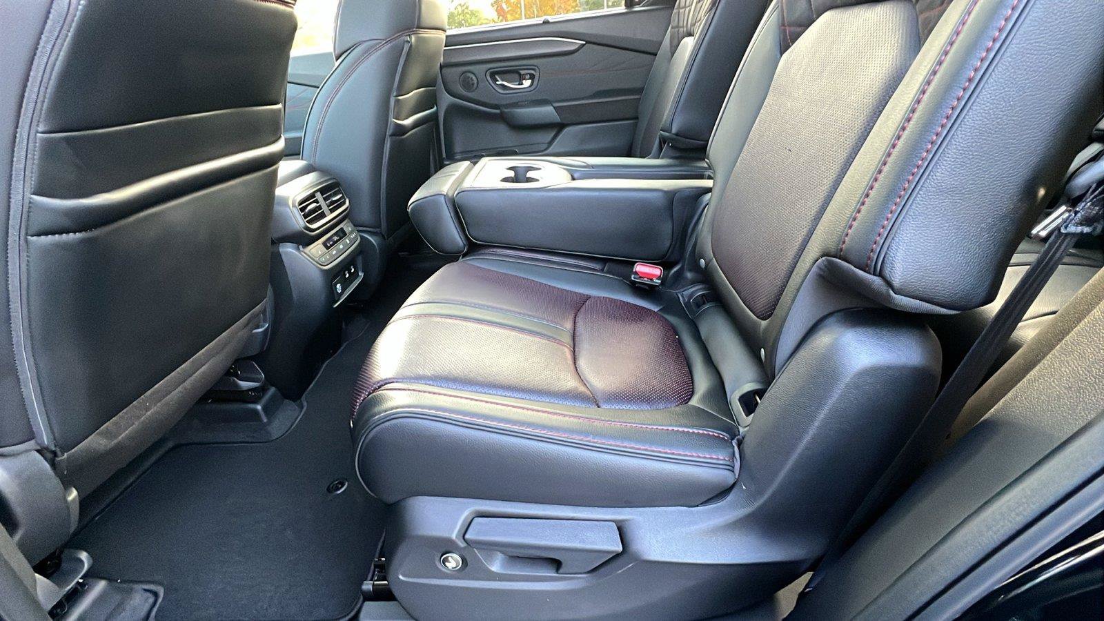 New 2026 Honda Pilot Black Edition image 19