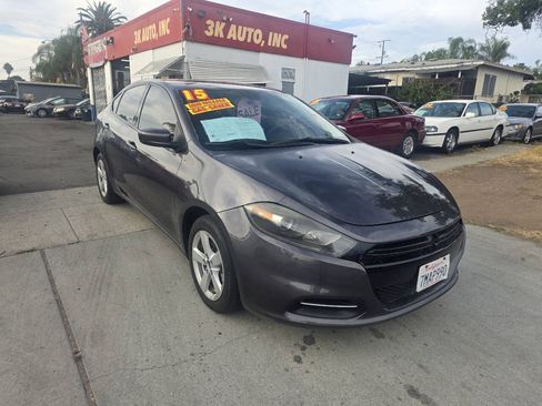 Used 2015 Dodge Dart SXT FWD image 1