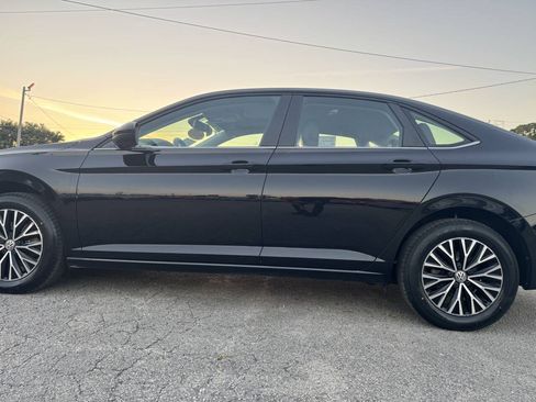 Used 2020 Volkswagen Jetta SE w/ SE Cold Weather Package FWD image 8
