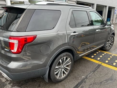 Used 2016 Ford Explorer Platinum AWD/4WD image 6