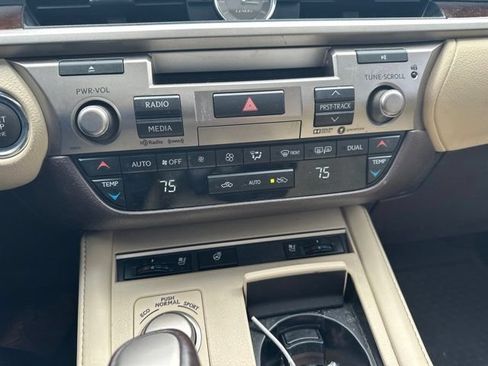 Used 2018 Lexus ES 350 w/ Navigation System Package FWD image 12