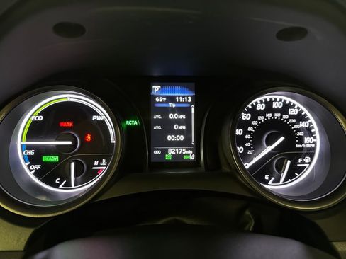 Used 2022 Toyota Camry SE FWD image 7