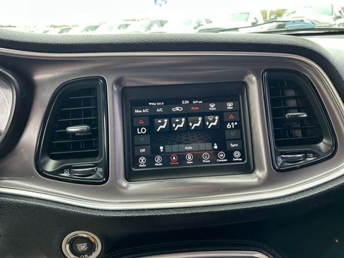 Used 2019 Dodge Challenger SXT image 22