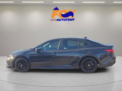 New 2026 Toyota Camry SE image 2