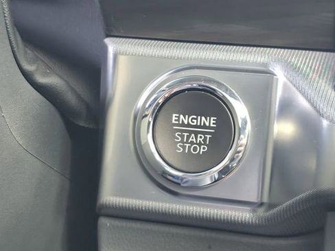 Used 2025 Ford F150 Lariat w/ Equipment Group 501A Mid image 25