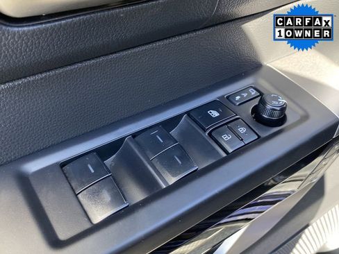 Used 2025 Toyota Tundra Limited image 23